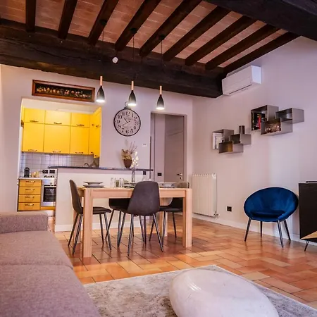 Maison d'hôtes Old Town - Boutique Modène